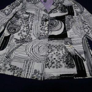 Chico's jacket 100% Cotton. Lined. Size 0